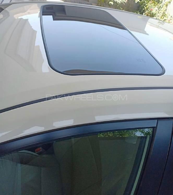 Toyota Corolla 2017 for Sale in Kasur Toyota Corolla 2017 for Sale in Kasur Image-5