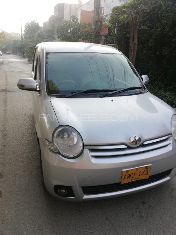 Toyota Sienta 2006 for Sale in Lahore Image-1