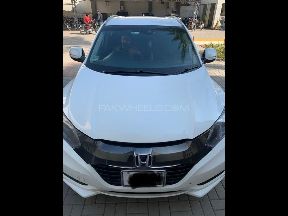 Honda Vezel 2016 for Sale in Sialkot Honda Vezel 2016 for Sale in Sialkot Image-3
