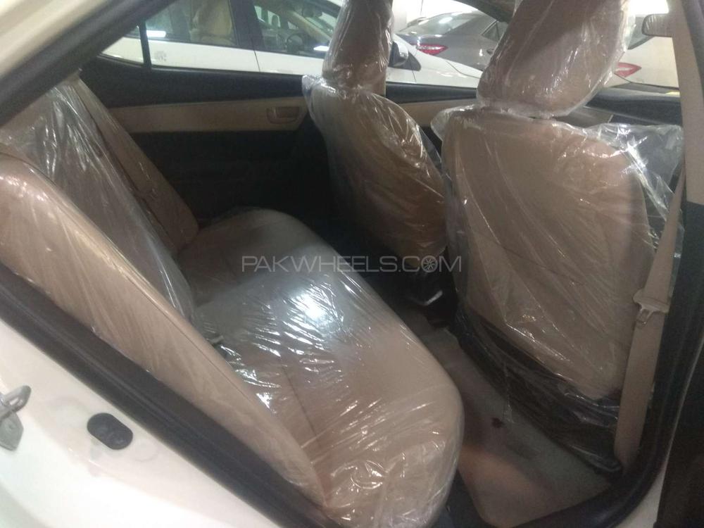 Toyota Corolla 2017 for Sale in Karachi Toyota Corolla 2017 for Sale in Karachi Image-10