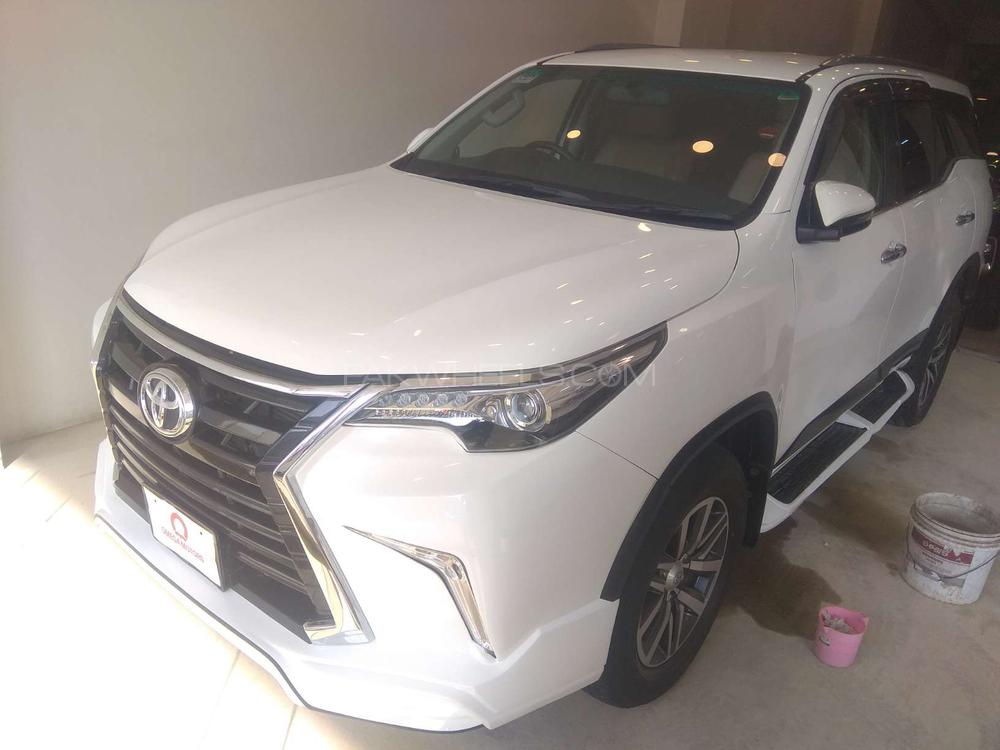 Toyota Fortuner 2019 for Sale in Karachi Toyota Fortuner 2019 for Sale in Karachi Image-2