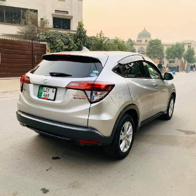 Honda Vezel 2014 for Sale in Lahore Honda Vezel 2014 for Sale in Lahore Image-5