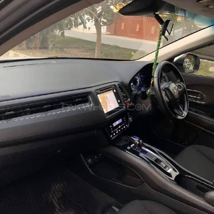 Honda Vezel 2014 for Sale in Lahore Honda Vezel 2014 for Sale in Lahore Image-15