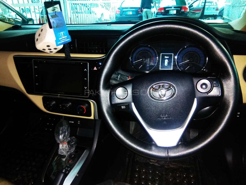 Toyota Corolla 2018 for Sale in Lahore Toyota Corolla 2018 for Sale in Lahore Image-9
