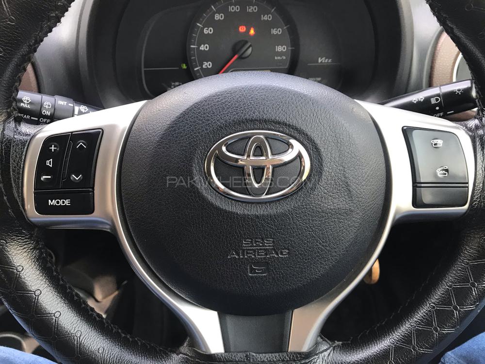 Toyota Vitz 2014 for Sale in Lahore Toyota Vitz 2014 for Sale in Lahore Image-2