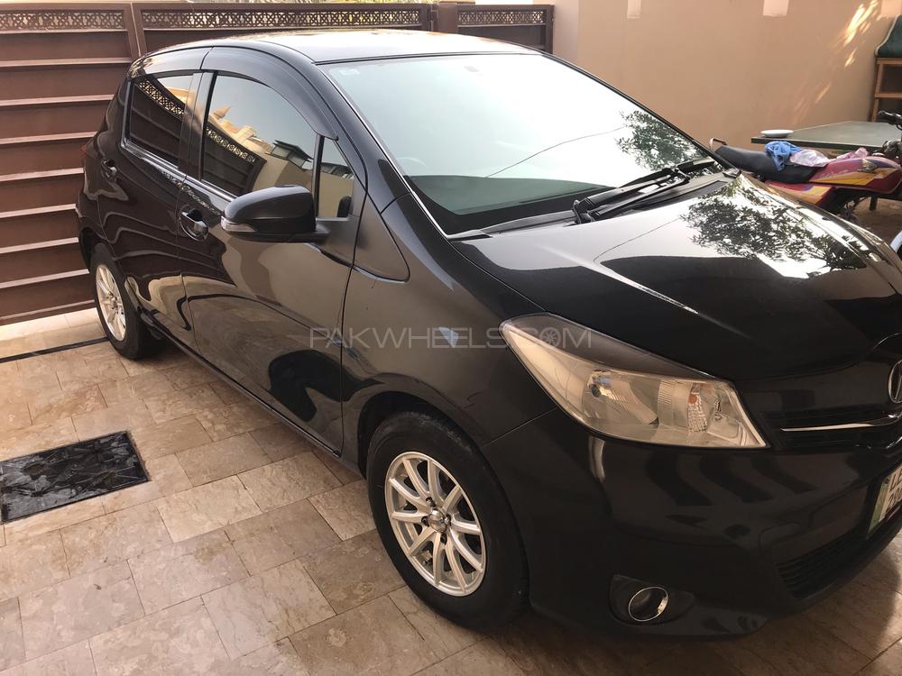 Toyota Vitz 2014 for Sale in Lahore Toyota Vitz 2014 for Sale in Lahore Image-8