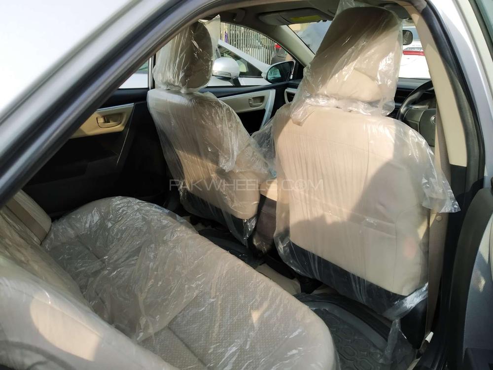 Toyota Corolla 2017 for Sale in Lahore Toyota Corolla 2017 for Sale in Lahore Image-10