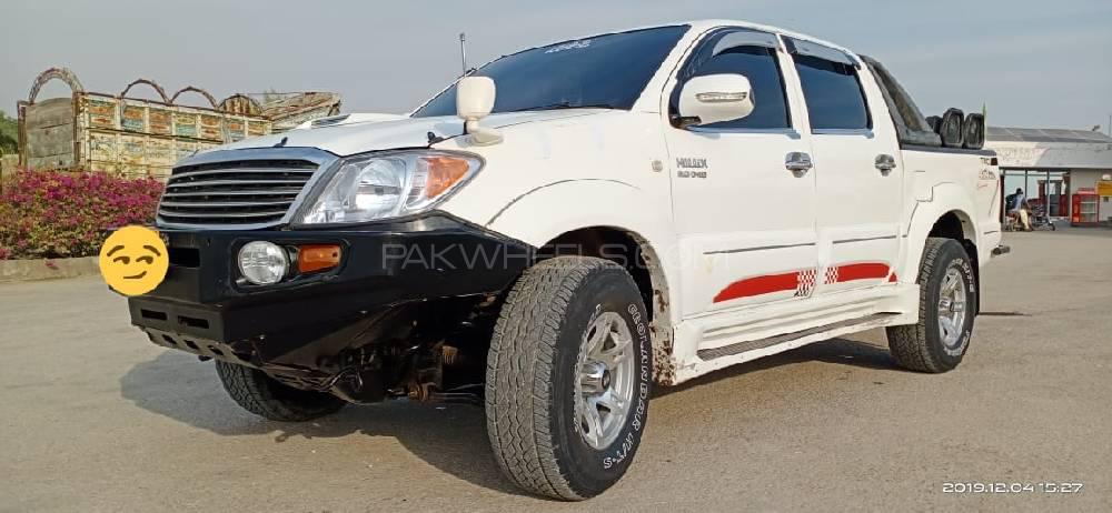 Toyota Hilux 2006 for Sale in Sukkur Toyota Hilux 2006 for Sale in Sukkur Image-5
