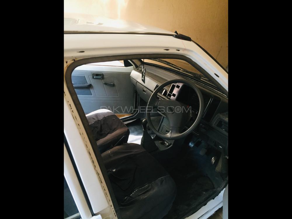 Suzuki Mehran 2005 for Sale in Lahore Suzuki Mehran 2005 for Sale in Lahore Image-4
