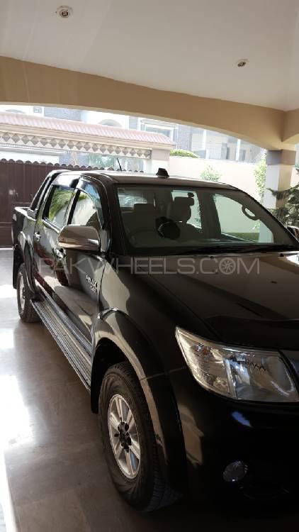 Toyota Hilux 2014 for Sale in Melsi Image-1