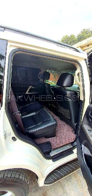Toyota Land Cruiser 2012 for Sale in Lahore Toyota Land Cruiser 2012 for Sale in Lahore Image-5