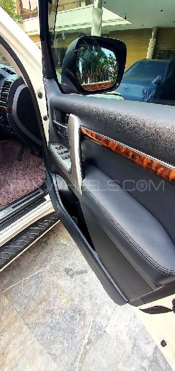 Toyota Land Cruiser 2012 for Sale in Lahore Toyota Land Cruiser 2012 for Sale in Lahore Image-7