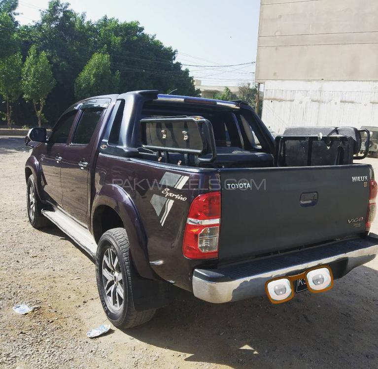 Toyota Hilux 2012 for Sale in Karachi Toyota Hilux 2012 for Sale in Karachi Image-7