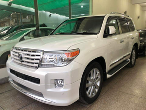 Toyota Land Cruiser - 2015