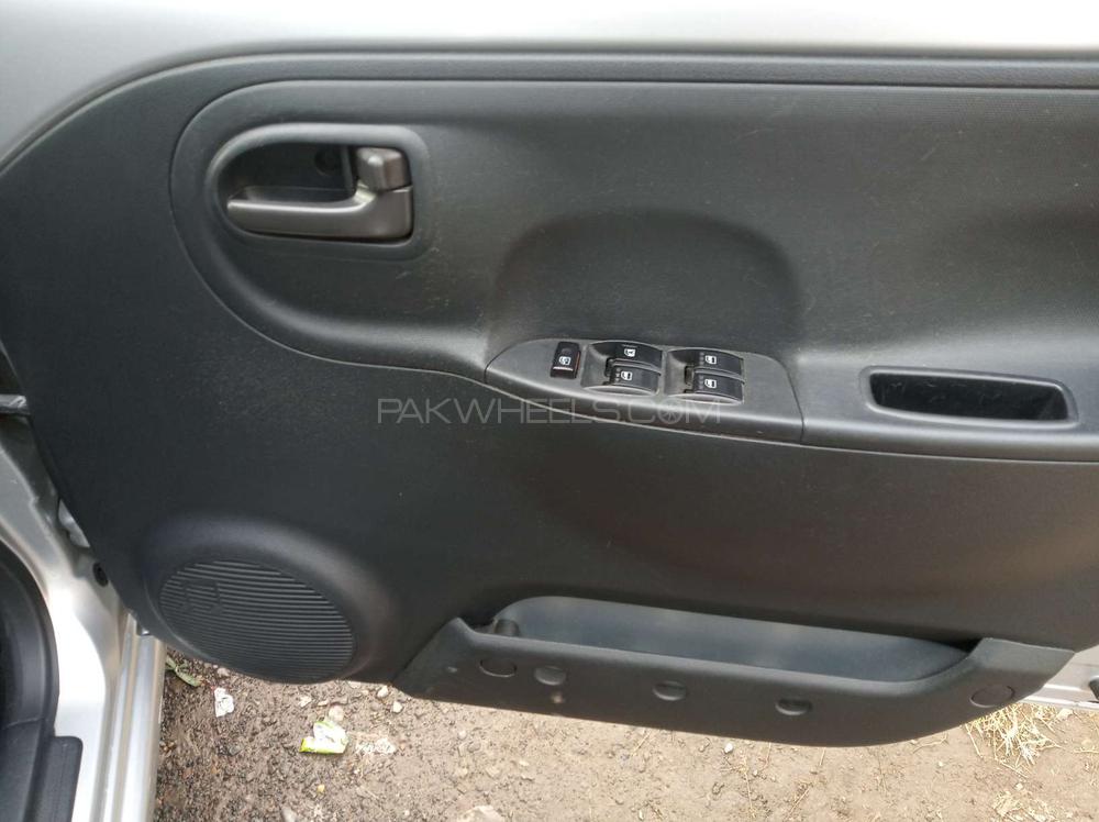 Daihatsu Esse 2011 for Sale in Gujranwala Daihatsu Esse 2011 for Sale in Gujranwala Image-9