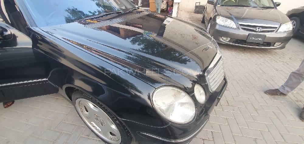 مرسڈیز بینز ای کلاس 2007 for Sale in پشاور مرسڈیز بینز ای کلاس 2007 for Sale in پشاور Image-3