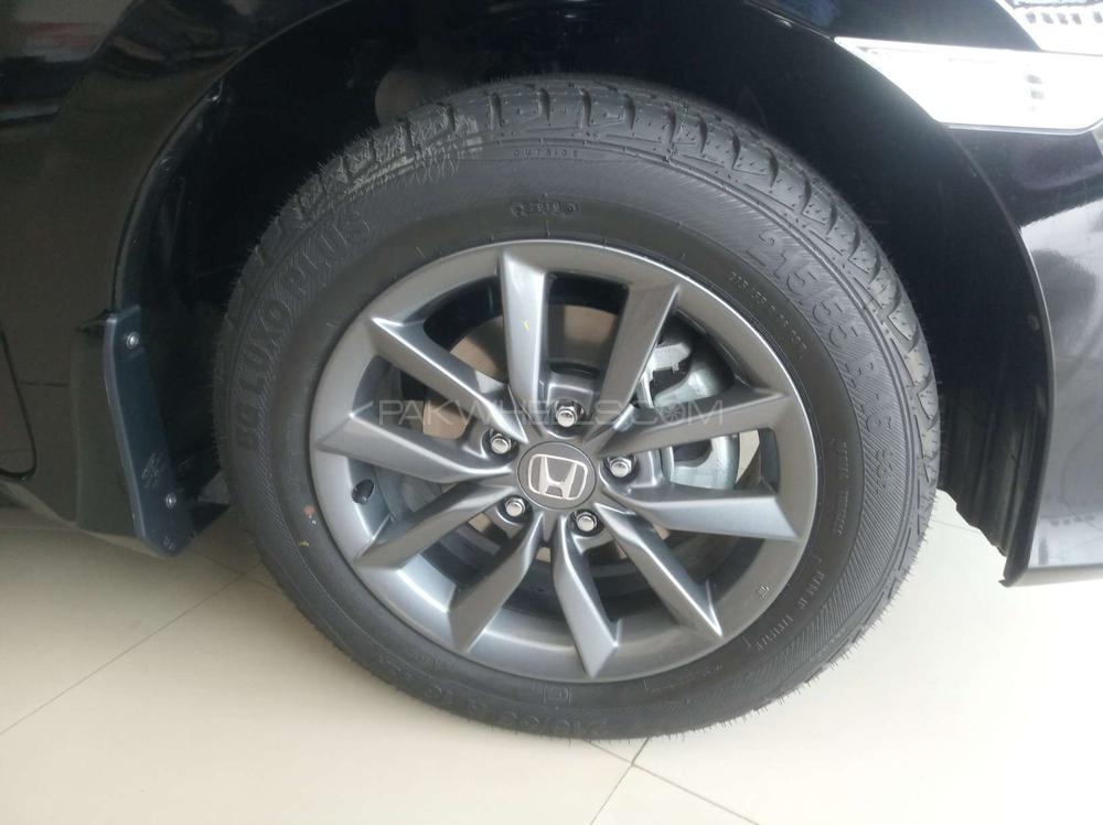 Honda Civic 2019 for Sale in Faisalabad Honda Civic 2019 for Sale in Faisalabad Image-4