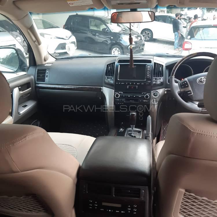 Toyota Land Cruiser 2007 for Sale in Karachi Toyota Land Cruiser 2007 for Sale in Karachi Image-8