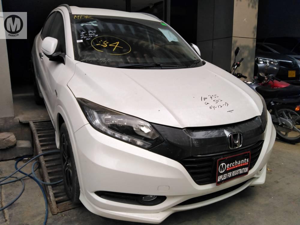 Honda Vezel 2014 for Sale in Karachi Honda Vezel 2014 for Sale in Karachi Image-2