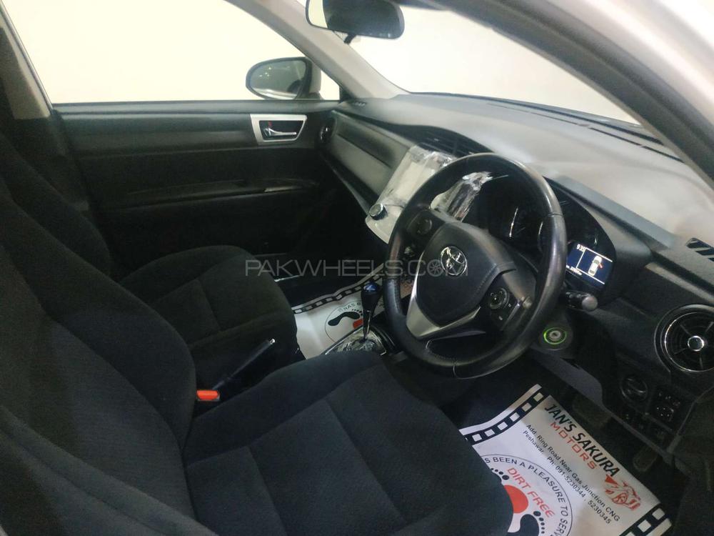Toyota Corolla Axio 2015 for Sale in Peshawar Toyota Corolla Axio 2015 for Sale in Peshawar Image-4