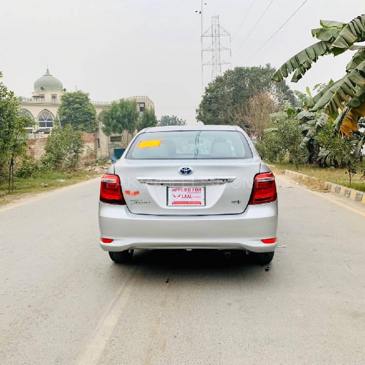 Toyota Corolla Axio 2015 for Sale in Lahore Toyota Corolla Axio 2015 for Sale in Lahore Image-8