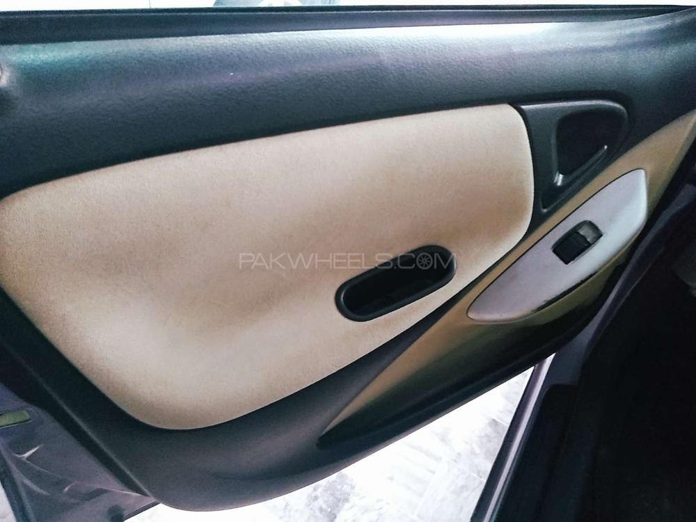 Toyota Vitz 2004 for Sale in Rawalpindi Toyota Vitz 2004 for Sale in Rawalpindi Image-9