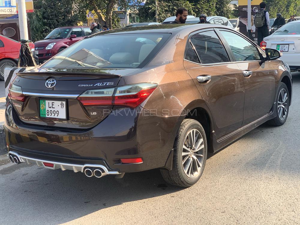 Toyota Corolla 2018 for Sale in Lahore Toyota Corolla 2018 for Sale in Lahore Image-6