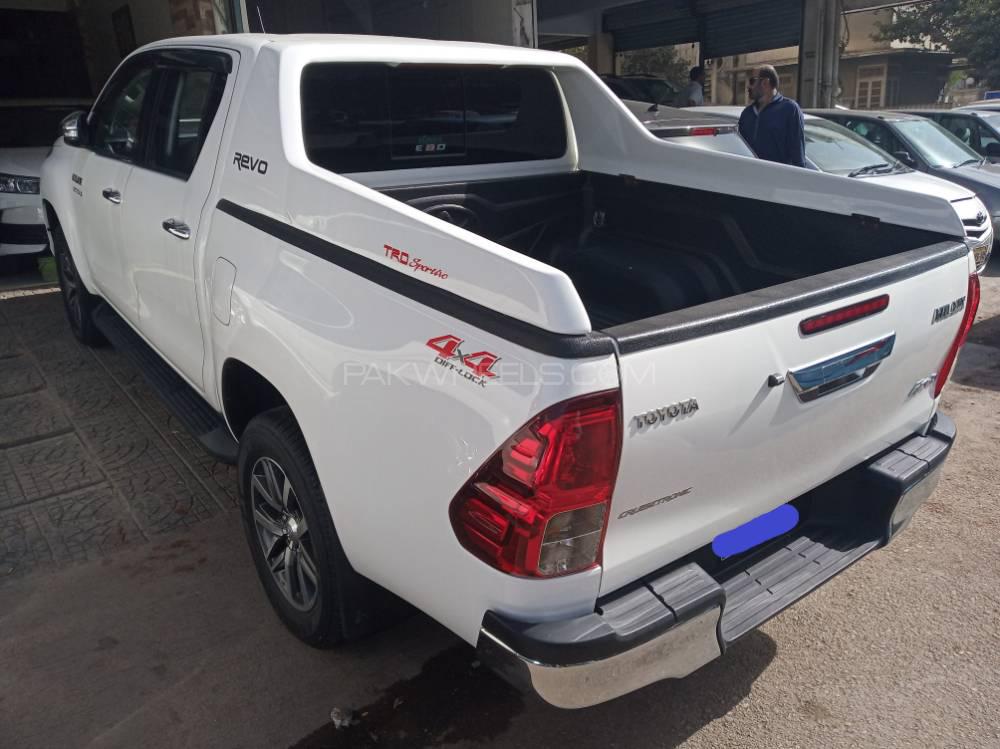 Toyota Hilux 2017 for Sale in Karachi Toyota Hilux 2017 for Sale in Karachi Image-11