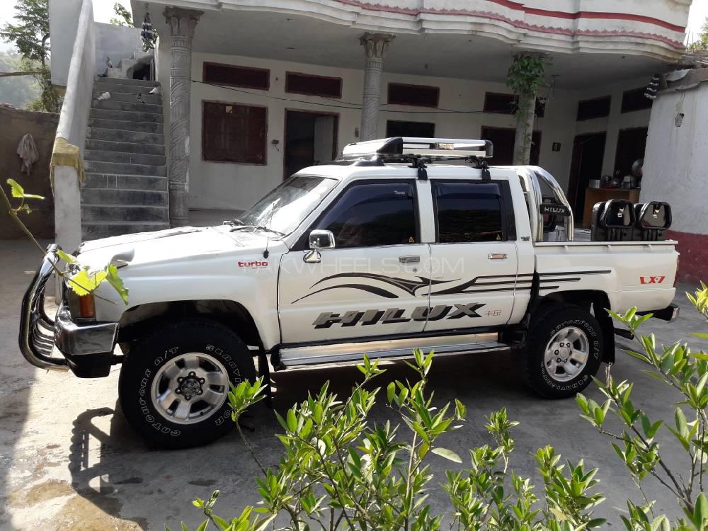 Toyota Hilux 1990 for Sale in Abbottabad Toyota Hilux 1990 for Sale in Abbottabad Image-2