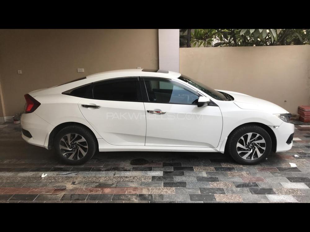 Honda Civic 2018 for Sale in Lahore Honda Civic 2018 for Sale in Lahore Image-4