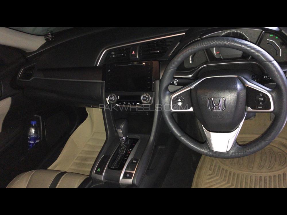 Honda Civic 2018 for Sale in Lahore Honda Civic 2018 for Sale in Lahore Image-8