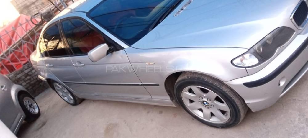 BMW 3 Series 2002 for Sale in Islamabad BMW 3 Series 2002 for Sale in Islamabad Image-9