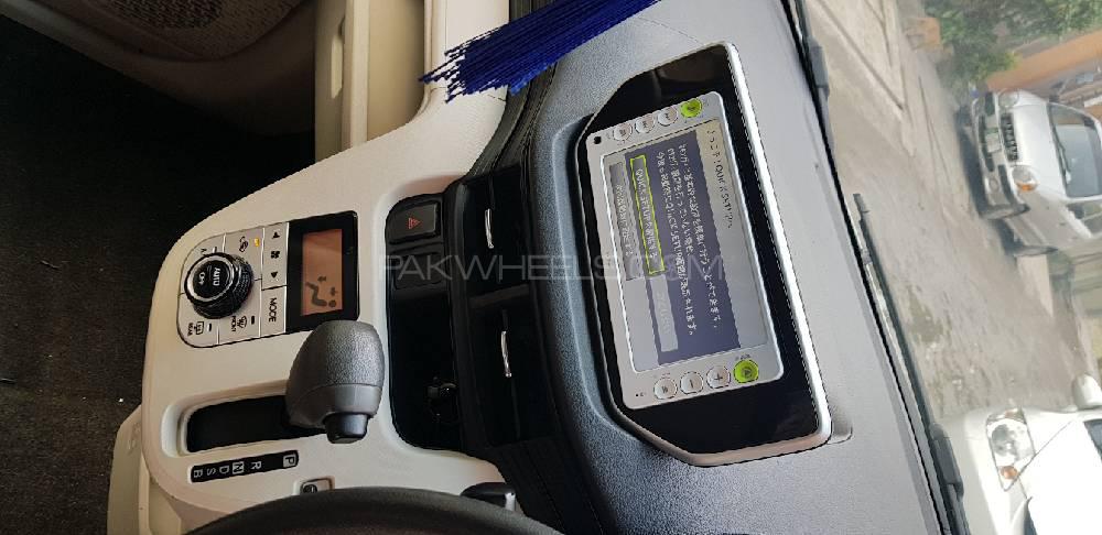 Daihatsu Move 2015 for Sale in Lahore Daihatsu Move 2015 for Sale in Lahore Image-8