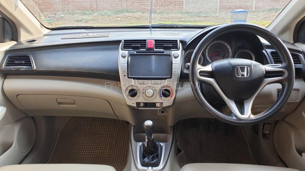 Honda City 2013 for Sale in Lahore Honda City 2013 for Sale in Lahore Image-9