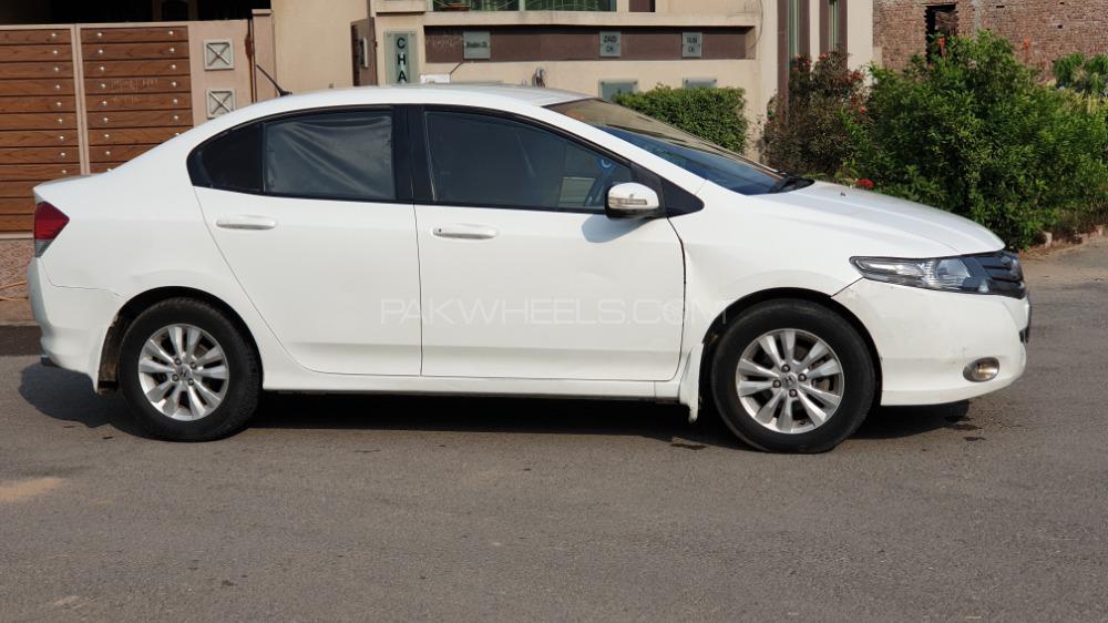 Honda City 2013 for Sale in Lahore Honda City 2013 for Sale in Lahore Image-5