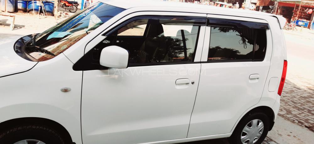 Suzuki Wagon R 2017 for Sale in Rajanpur Suzuki Wagon R 2017 for Sale in Rajanpur Image-9