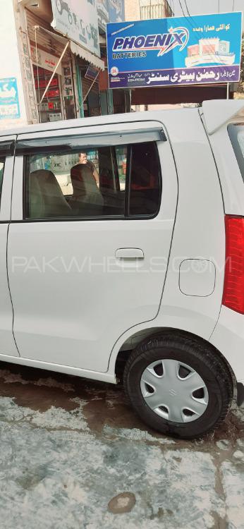 Suzuki Wagon R 2017 for Sale in Rajanpur Suzuki Wagon R 2017 for Sale in Rajanpur Image-12