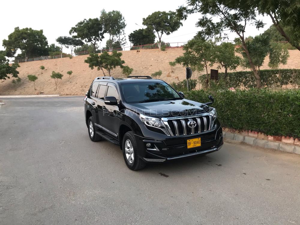 Toyota Prado 2010 for Sale in Karachi Toyota Prado 2010 for Sale in Karachi Image-2