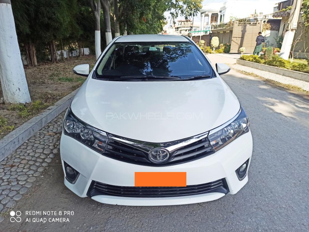 Toyota Corolla 2015 for Sale in Mardan Image-1
