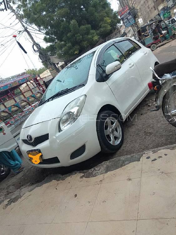 Toyota Vitz 2009 for Sale in Hyderabad Image-1