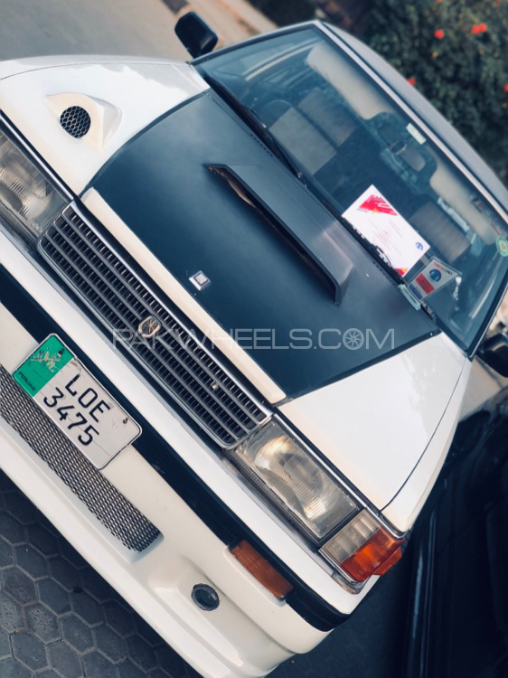 ٹویوٹا کریسیڈا - 1982  ٹویوٹا کریسیڈا - 1982  Image-6