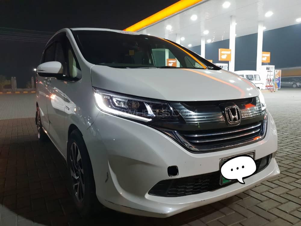 Honda Freed 2017 for Sale in Sialkot Honda Freed 2017 for Sale in Sialkot Image-2
