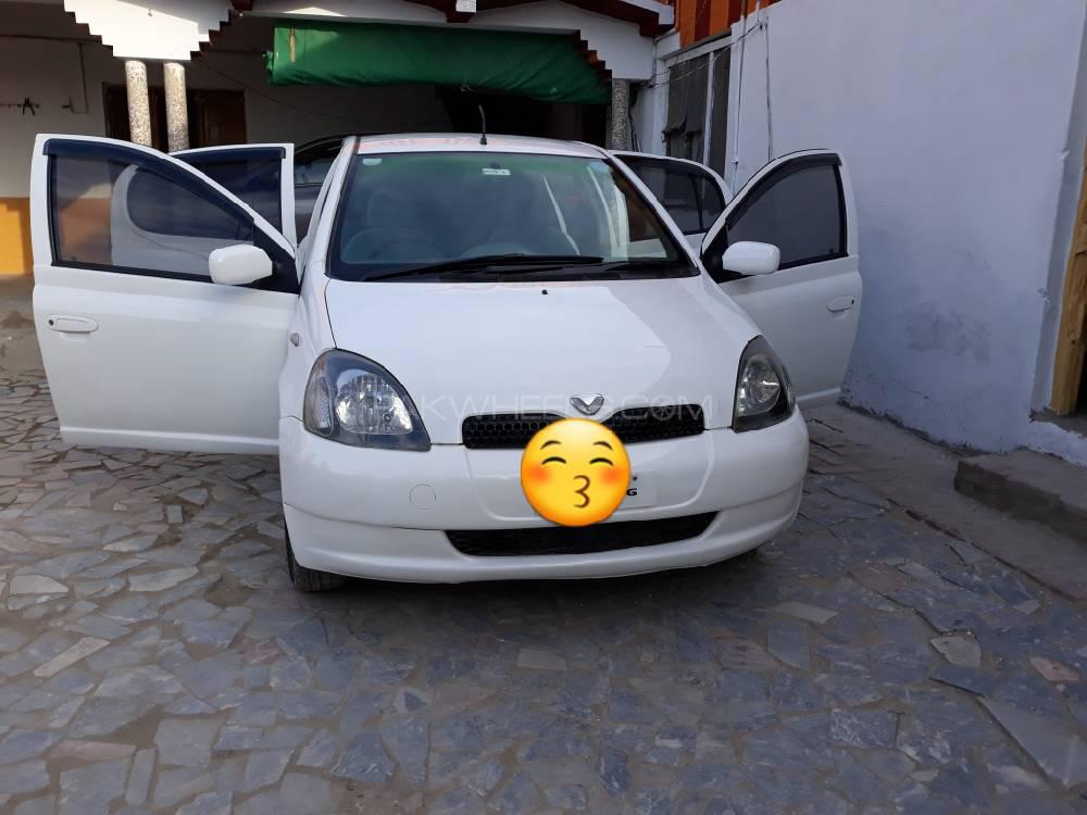 Toyota Vitz 1999 for Sale in Karak Image-1