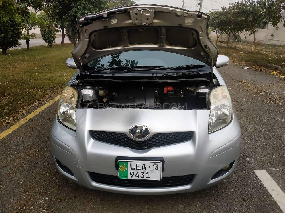 Toyota Vitz 2008 for Sale in Lahore Image-1