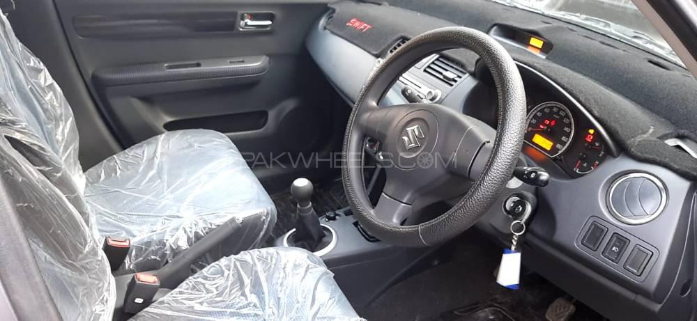 Suzuki Swift 2019 for Sale in Karachi Suzuki Swift 2019 for Sale in Karachi Image-4
