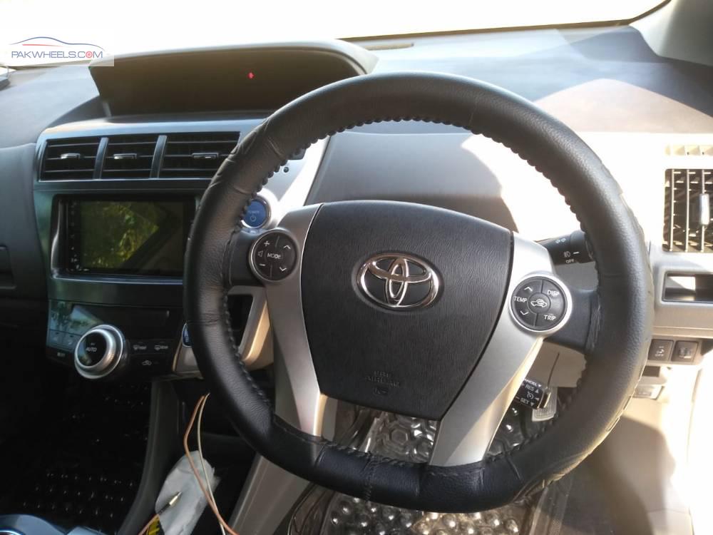 Toyota Prius 2014 for Sale in Islamabad Toyota Prius 2014 for Sale in Islamabad Image-10