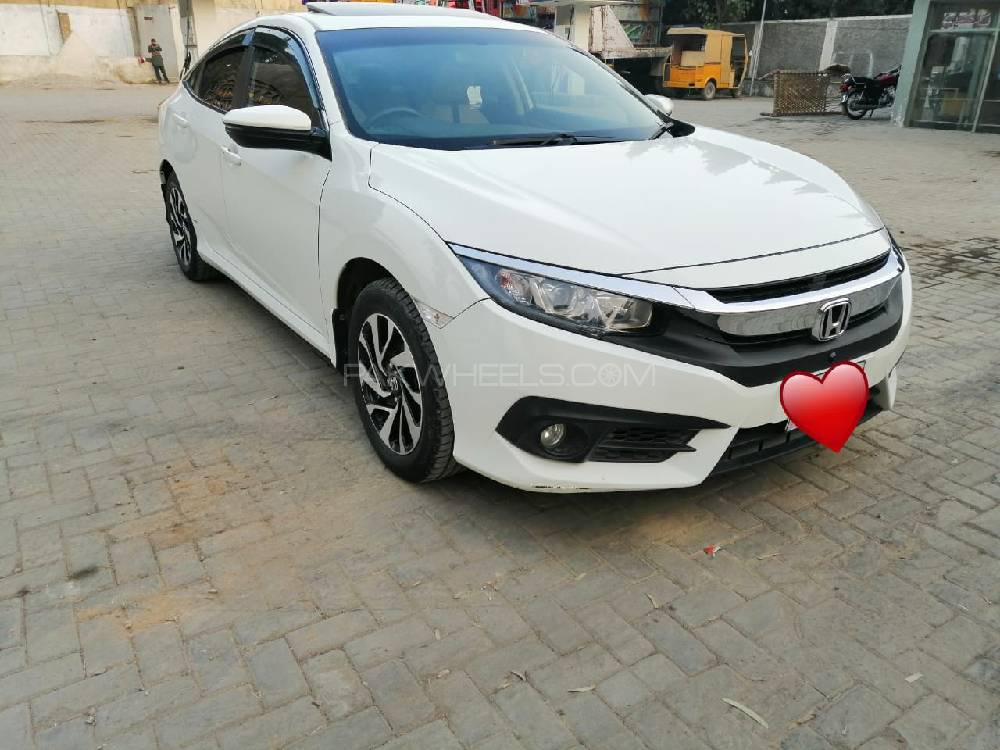 Honda Civic 2017 for Sale in Hassan abdal Image-1