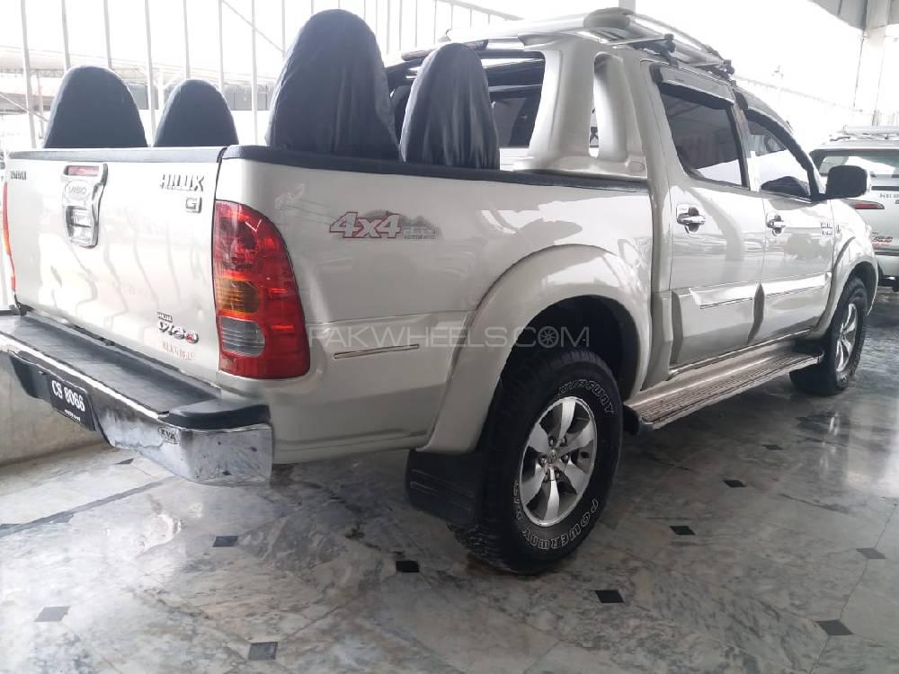 Toyota Hilux 2007 for Sale in Karachi Image-1