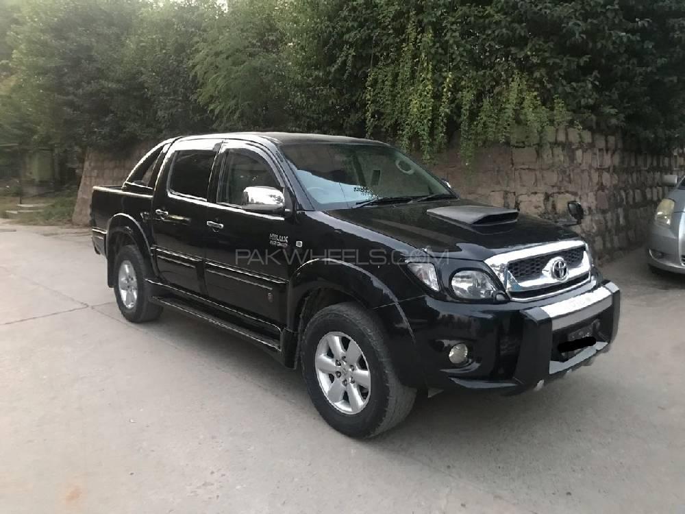 Toyota Hilux 2008 for Sale in Islamabad Toyota Hilux 2008 for Sale in Islamabad Image-3