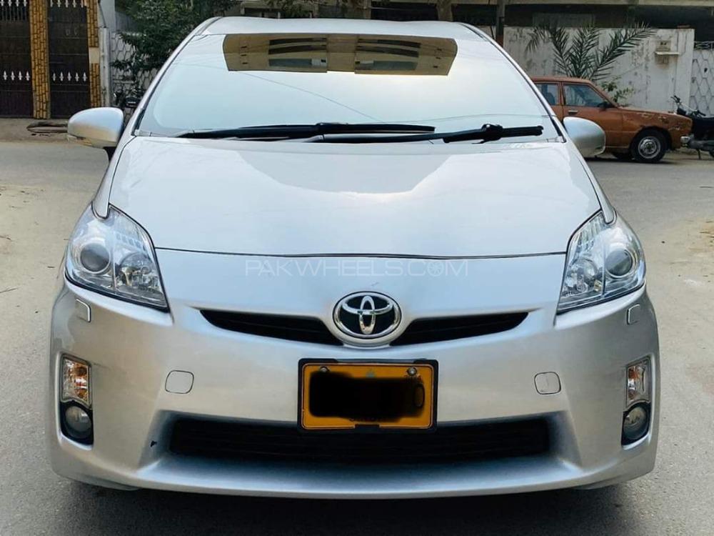 Toyota Prius 2010 for Sale in Karachi Toyota Prius 2010 for Sale in Karachi Image-5